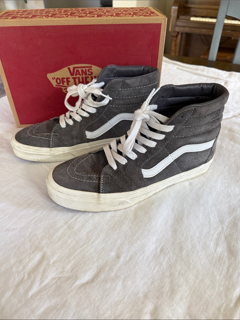 Vans Men’s Sk8-Hi High-Top Sneakers in Gray with White Stripe